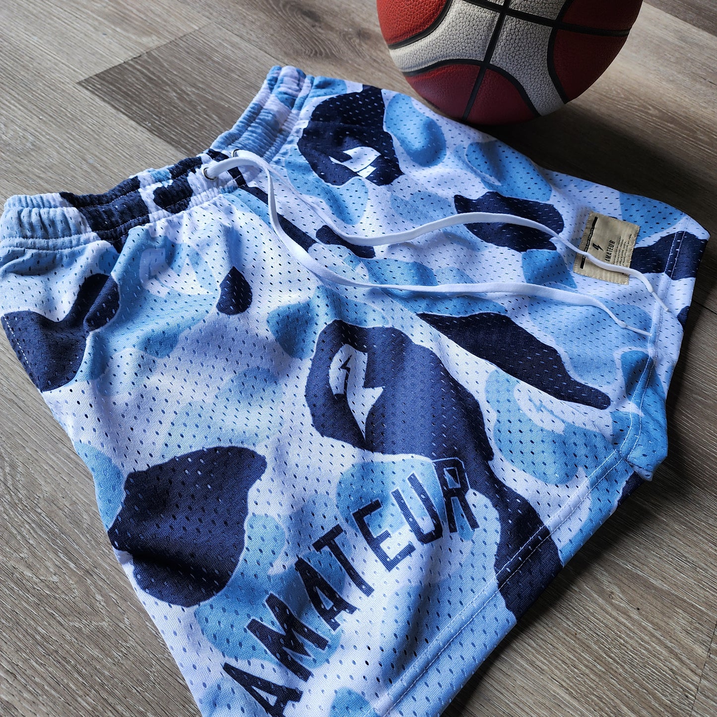 AMATEUR BALLER SHORTS SNOW CAMOUFLAGE