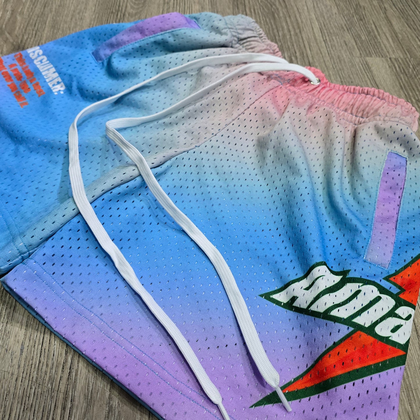 AMATEUR PASTEL TRI BLUE MESH SHORTS