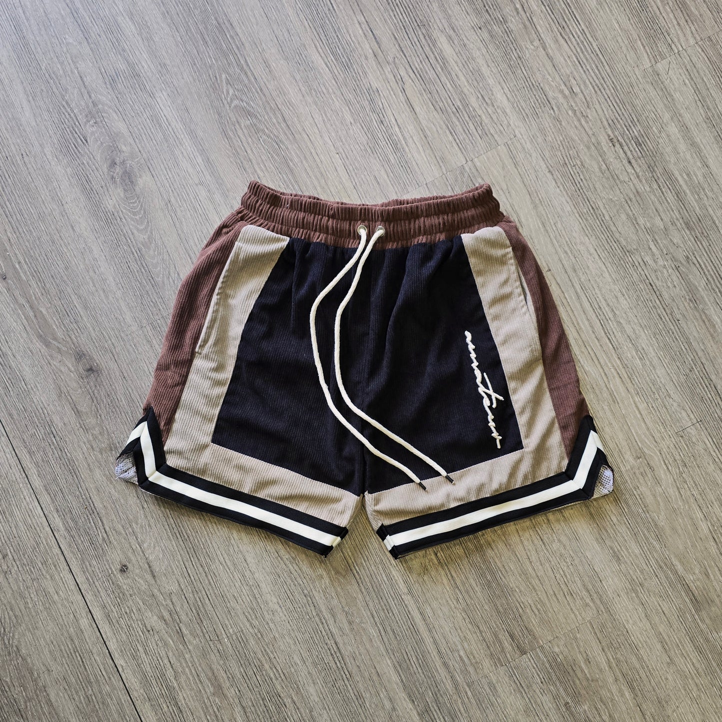 AMATEUR SCRIPT BALLER SHORTS