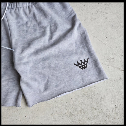 AMATEUR LOW WAIST SWEAT SHORTS