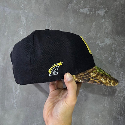 AMATEUR SNAPBACK (EMBOSS LOGO)