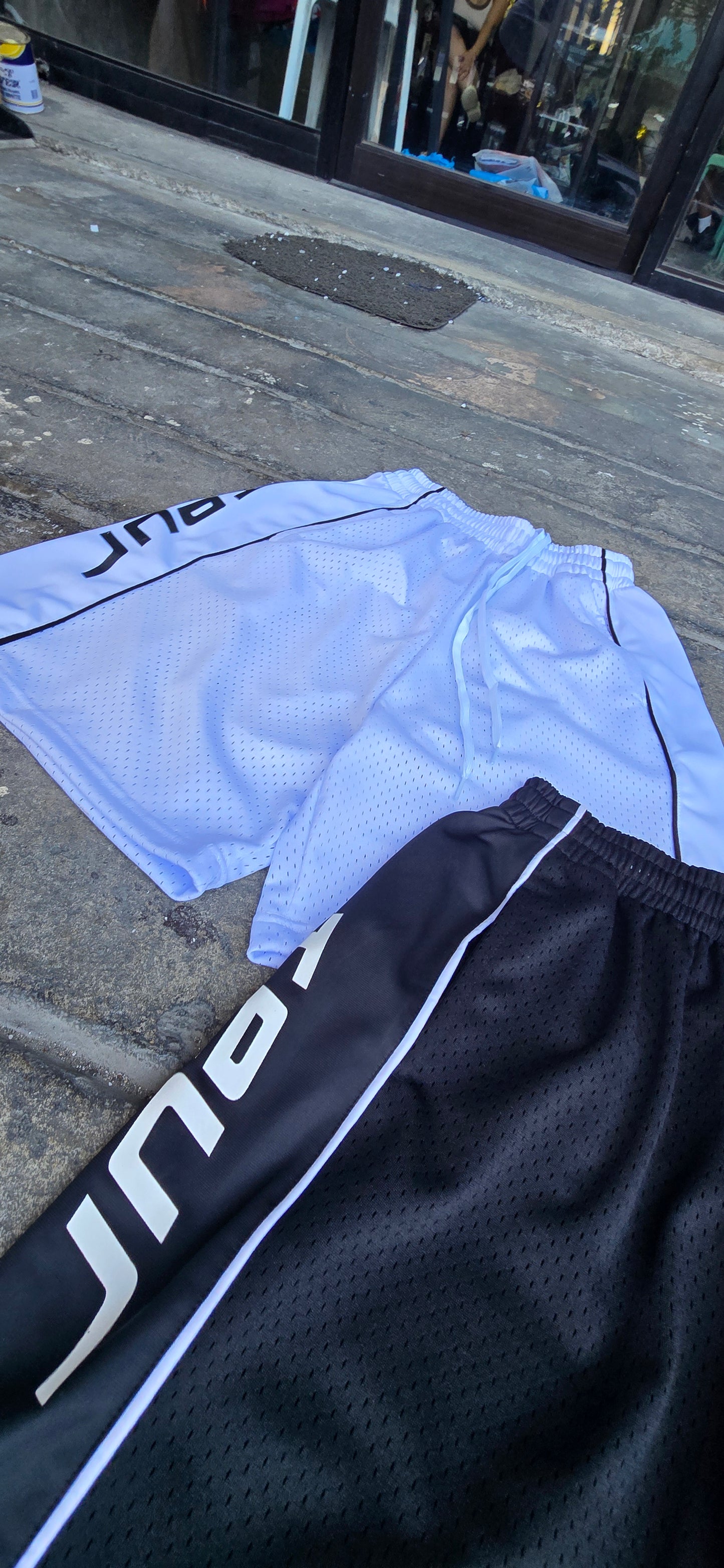 AMATEUR Y2K MESH SHORTS