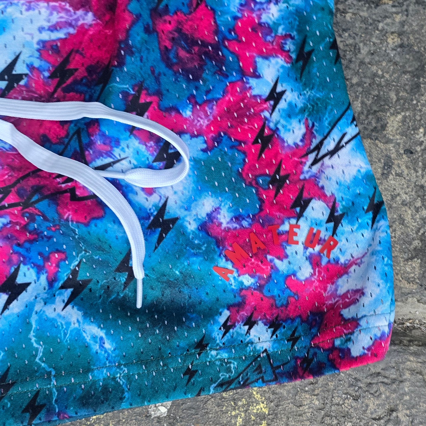 AMATEUR CHAOS WAVE MESH SHORTS
