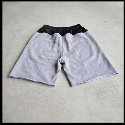 AMATEUR LOW WAIST SWEAT SHORTS